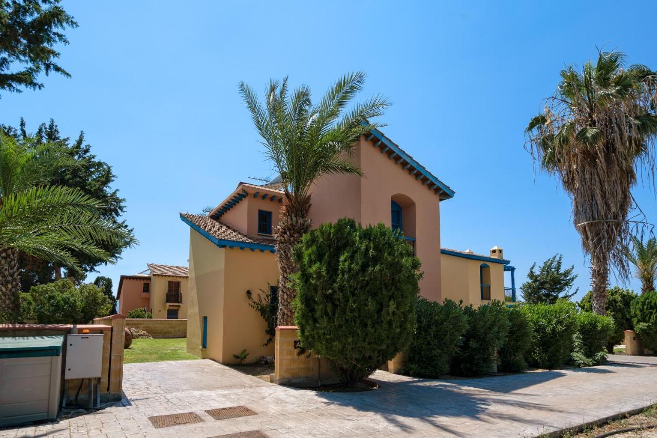 The Olympians Villas Polis Exterior photo