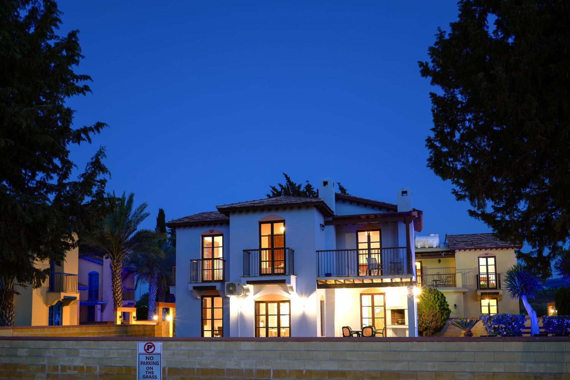 The Olympians Villas Polis Exterior photo